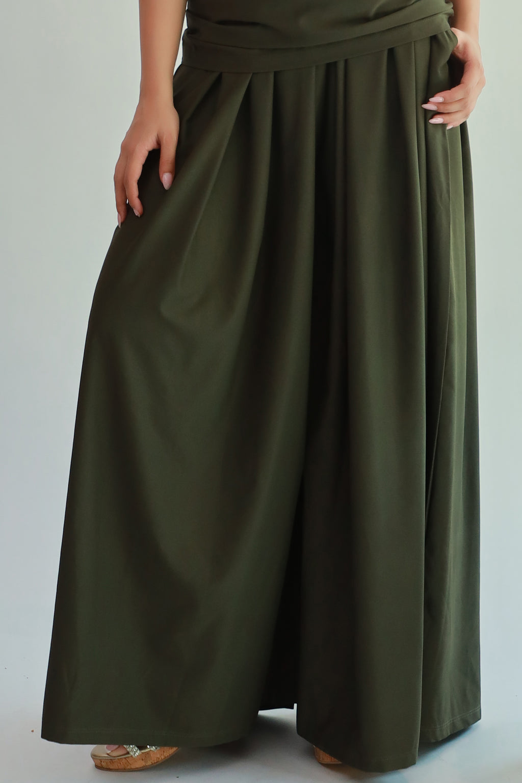 Amara Olive Bottom