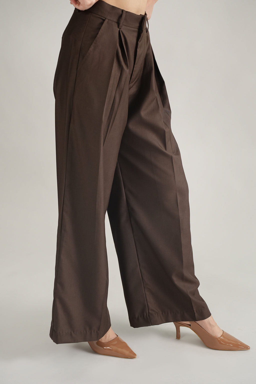 FLOE TAILLORED WIDE LEG  PANTS BROWN  (Ship in 7 Days)
