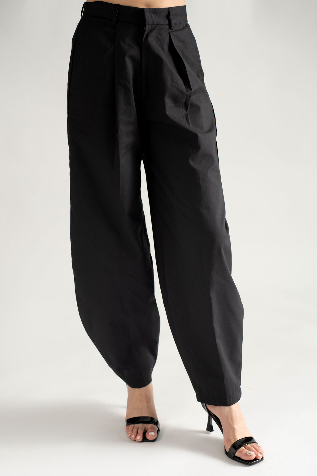 ARC BARREL TAILORED PANTS BLACK  (Ship in 7 Days)