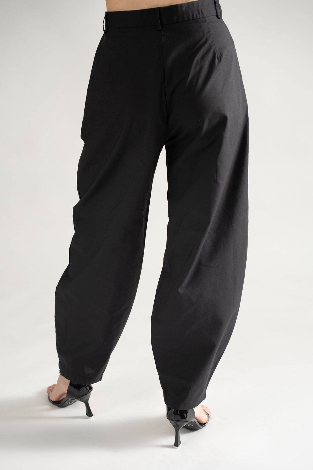 ARC BARREL TAILORED PANTS BLACK  (Ship in 7 Days)