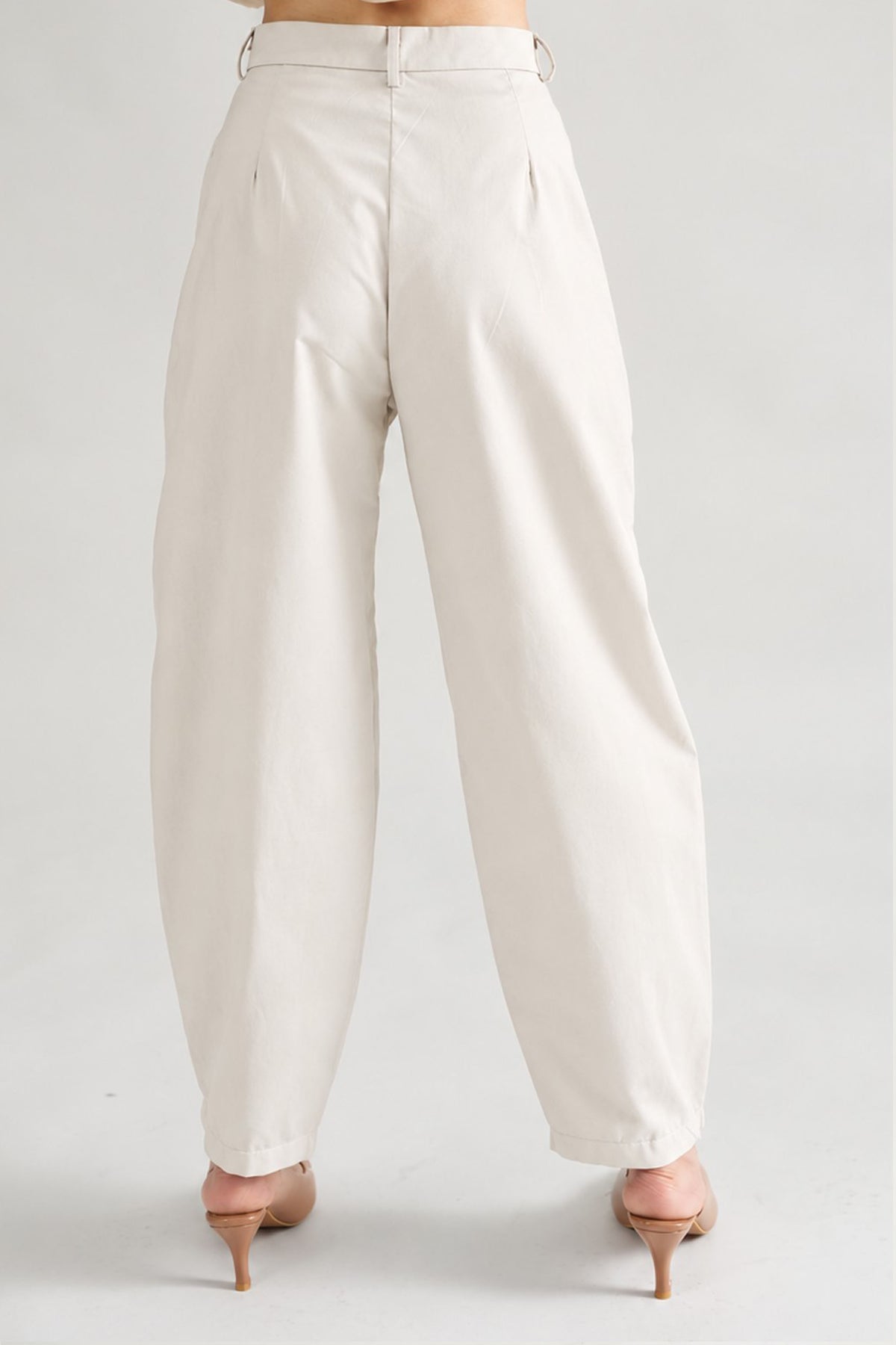 ARC BARREL COTTON PANTS OFF WHITE (Ship in 7 Days)